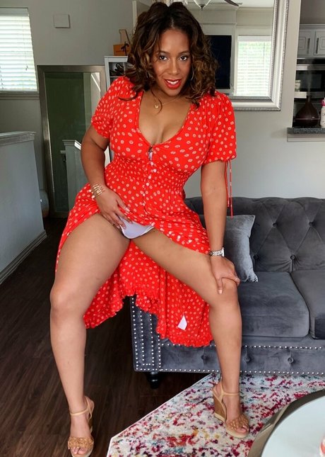 realtexascurves pornographic model pictures