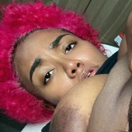 izzysaeko xxx pornstar pictures