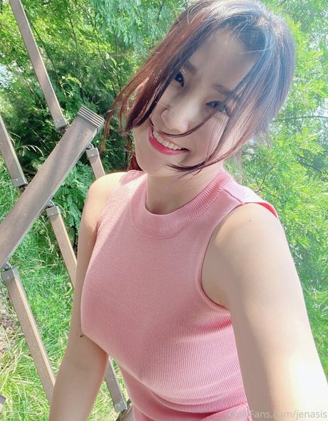 jenasis erotic pornstar pics