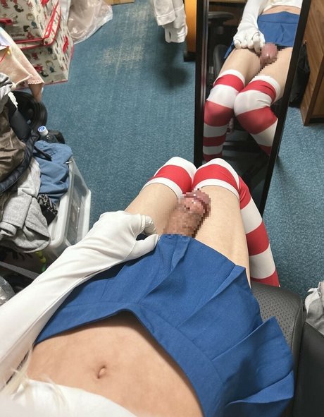 Finni081 erotic actress archive