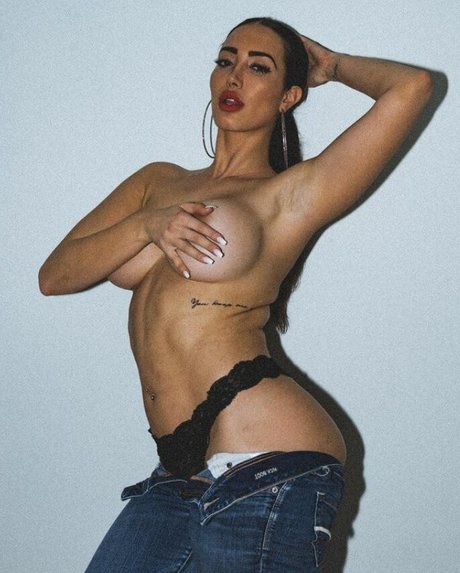 vanessaluis 91 sexy actress image