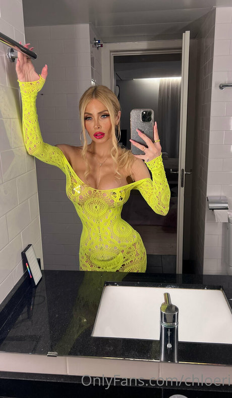 chloeri model beautiful picture