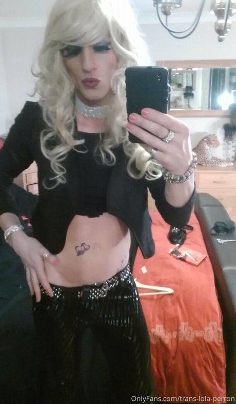 trans lola perron pornstar exclusive gallery