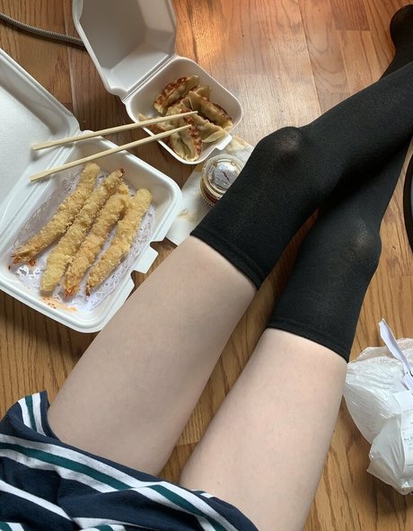 erasedweeaboo free exclusive model photos