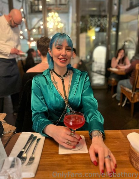 elisbathory pretty actress gallery