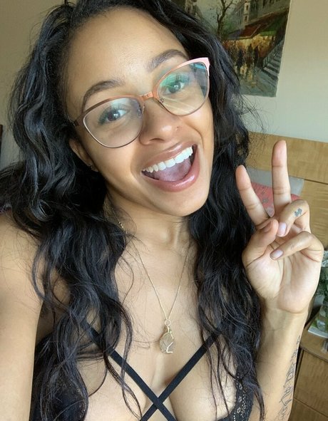 anyaivy pornstar hd images