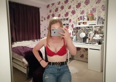 justanuptowngirl model hot img