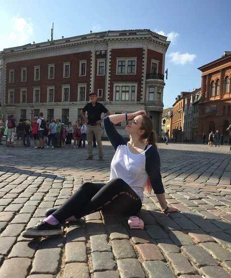 Sasha Shtern nude star pic