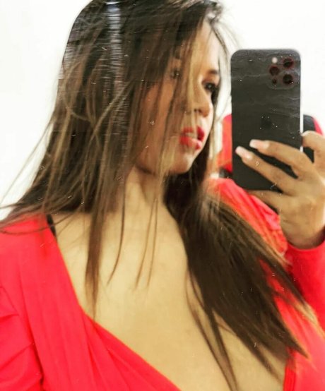 busty mom onlyfans beautiful naked img