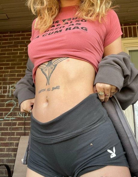 Kittycourty nude star photos