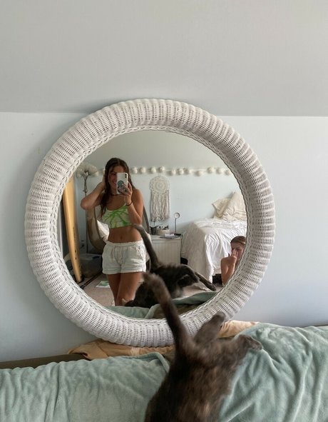 Michelaraeupton nudes model pics