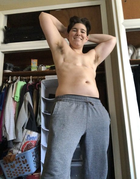 butchdaddypump model nude picture