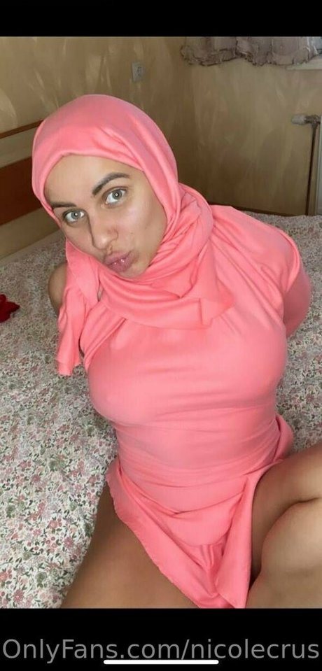 nicolecrushh model exclusive pictures