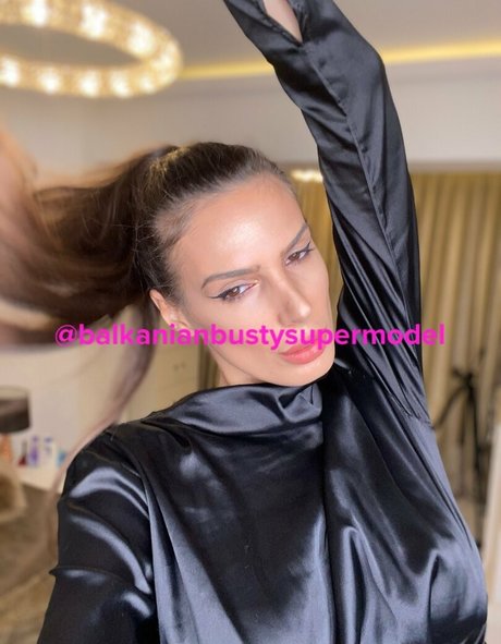 balkanianbustysupermodel naked pornstar picture