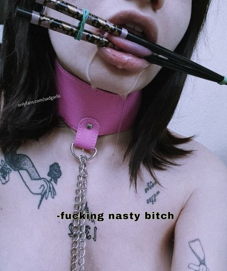 sadgarlic porn star img