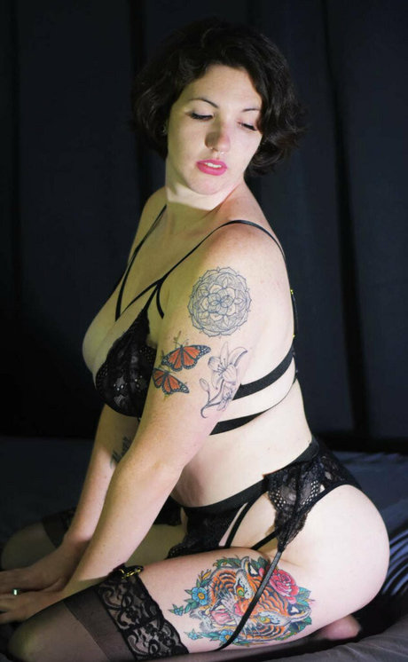 danalegzzz nice model photo