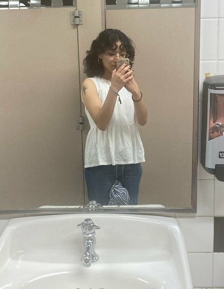 carmennl0ve perfect pornstar pictures