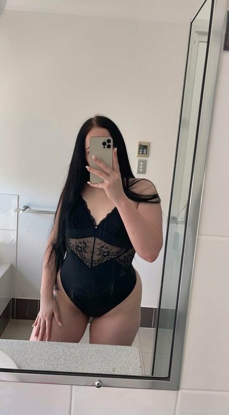 itsyagirlpaz model beautiful gallery