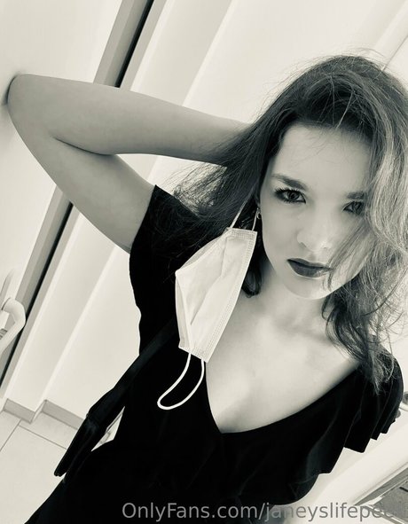 janeyslifepeek model top gallery