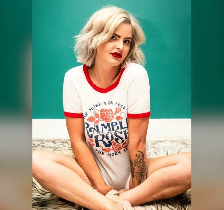 swinger onlyfans hot nude photos