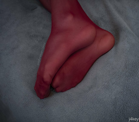 veroticajae nude model image