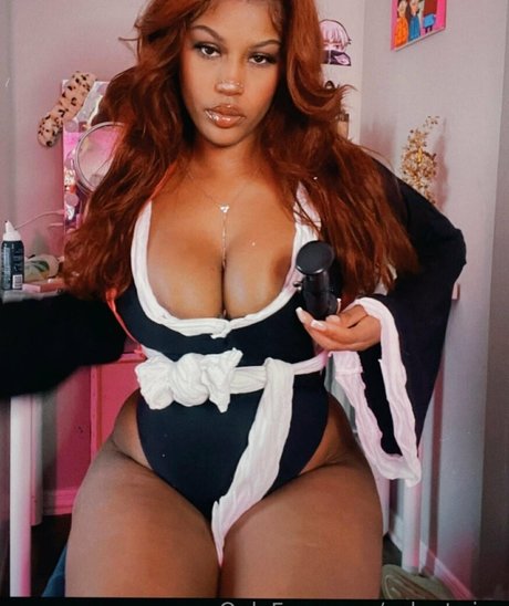 feet milf onlyfans beautiful nude img