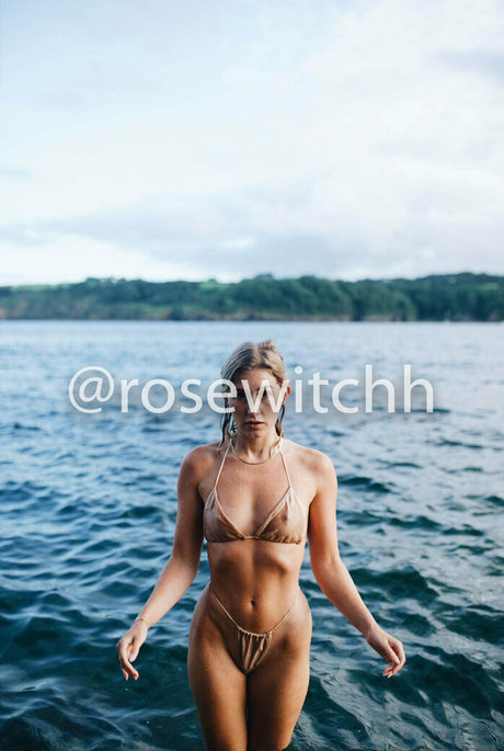 rosewitchh pornstar sexy photos