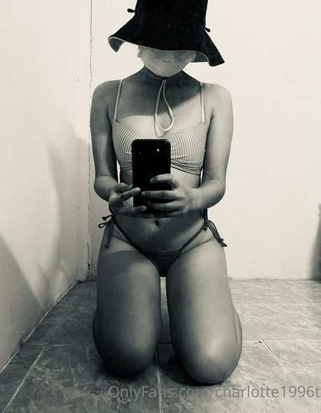 charlotte1996t nudes model photos