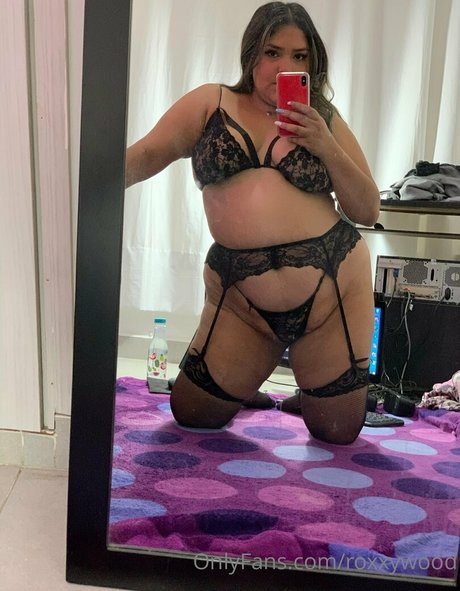 roxxywood naked star archive