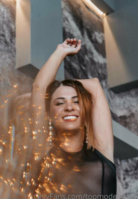 topmodel alice star nude gallery