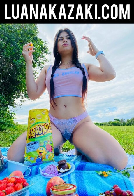 kazakiluana hot star images