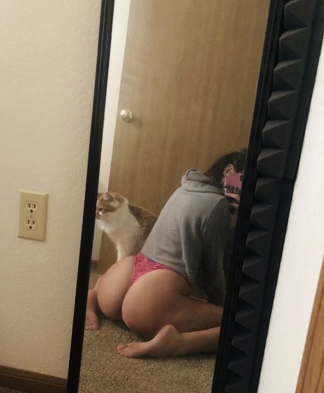 blonde college onlyfans hd img