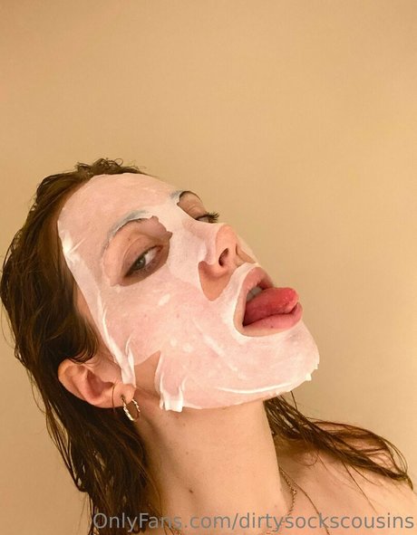 dirtysockscousins beautiful actress pic