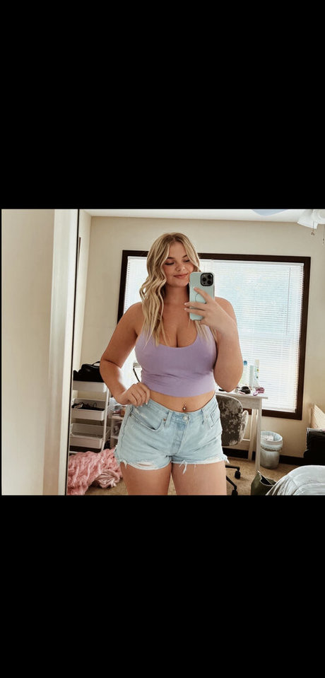 gym shorts onlyfans beautiful naked photo