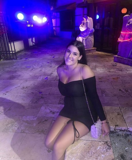 giant onlyfans porno photo