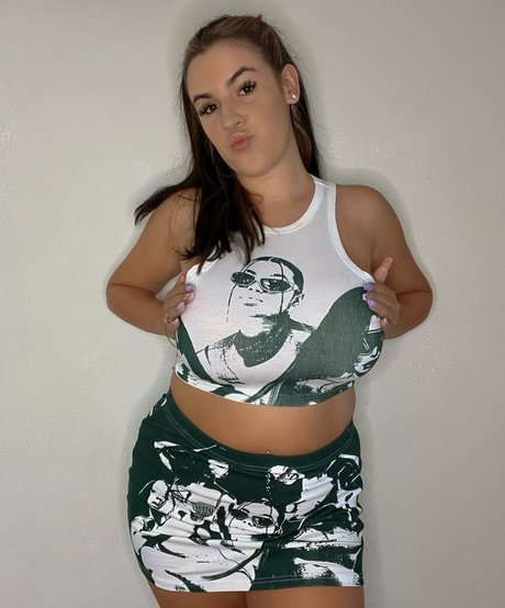 Lizzy Rae exclusive model images