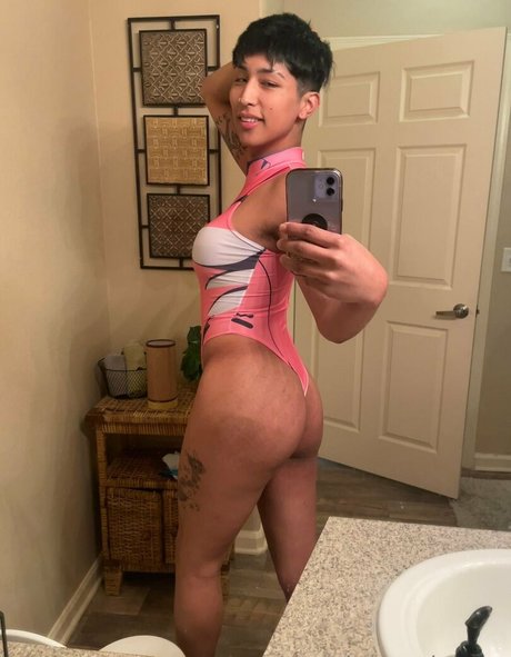 pixilust666 high quality model images