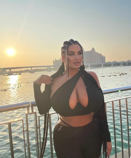 Mila Kokoscha model sexy galleries