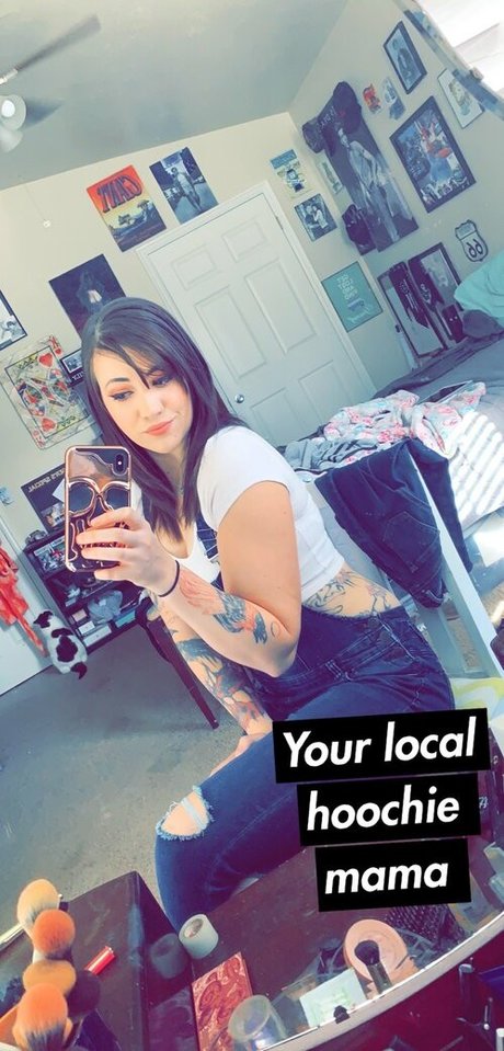 Kiki Kitsune adult star archive