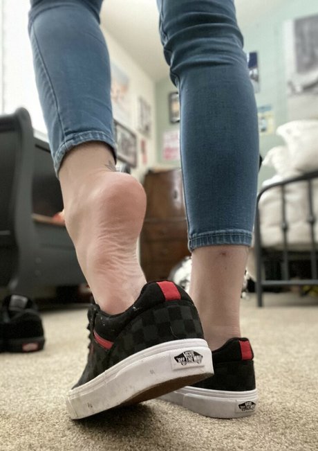 Kiki Kitsune star porn photos