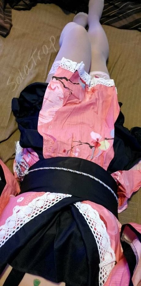 solatrap hot model photo