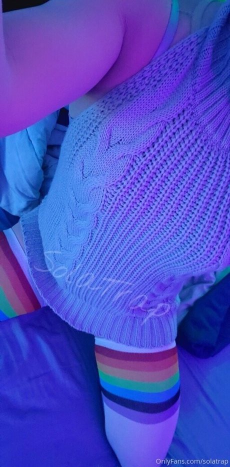 solatrap beautiful actress img