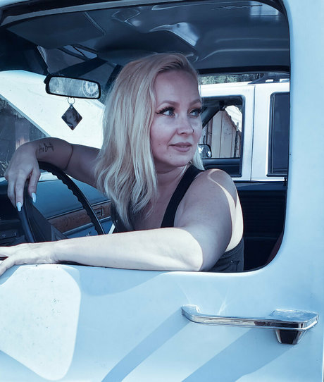 diamondsanddirt19 pornstar adult pic