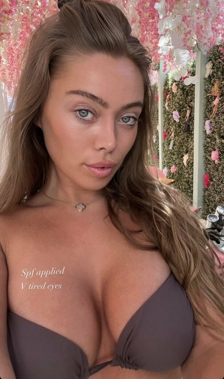 Tyne Lexy Clarson hot model img