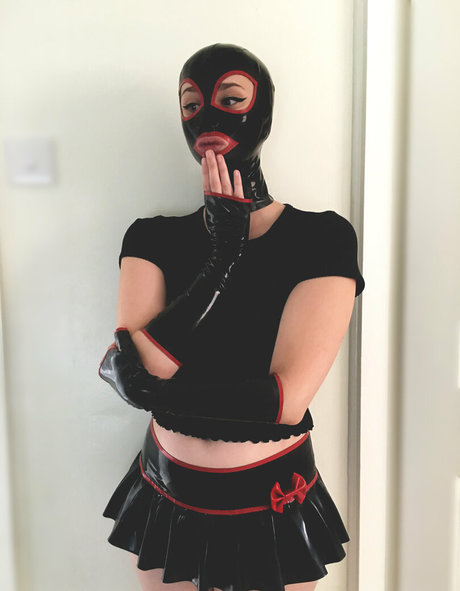 latex kitty star art pic