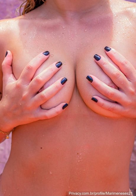 Marimeneses21 model art gallery