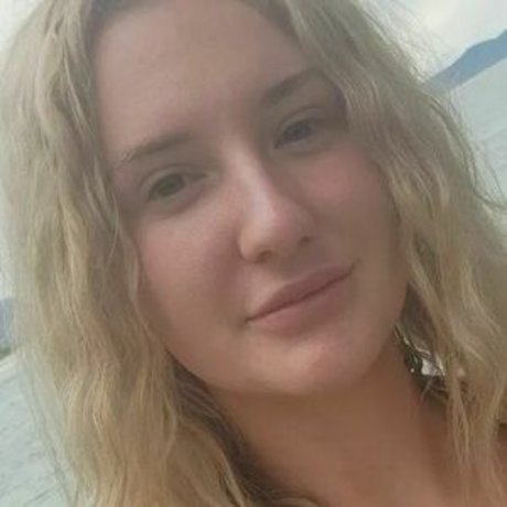 Brittany Orth model high quality images