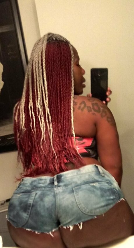 mizzbeethebodyxxx porn model photos