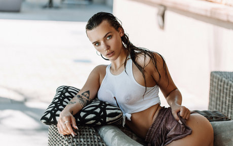 ally ana pornstar nudes photo