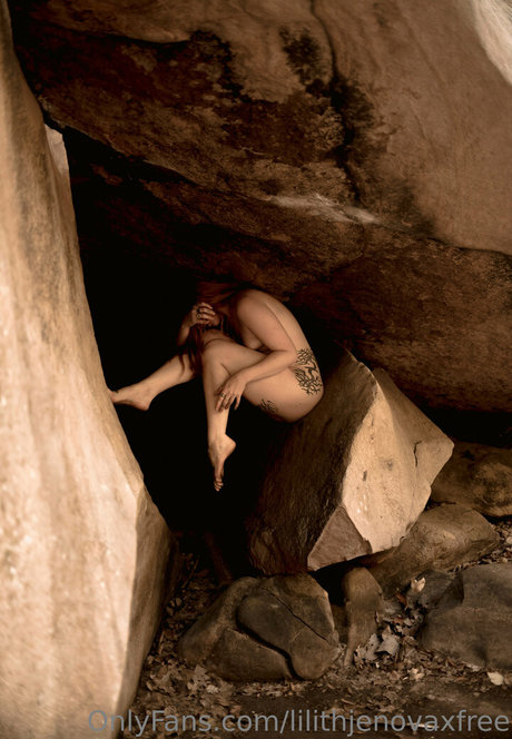 lilithjenovaxfree star sexy img